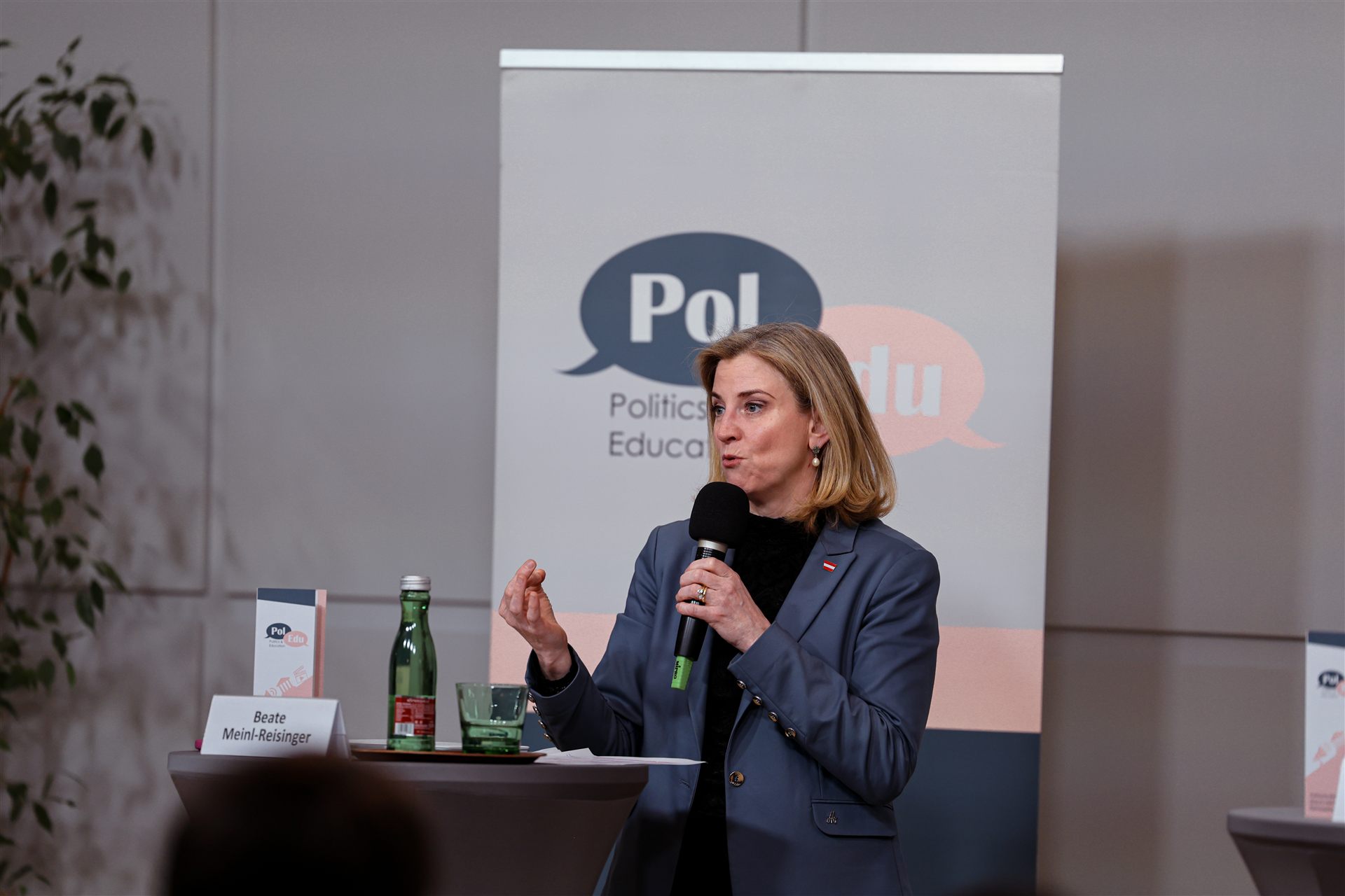 Beate Meinl-Reisinger bei PolEdu
